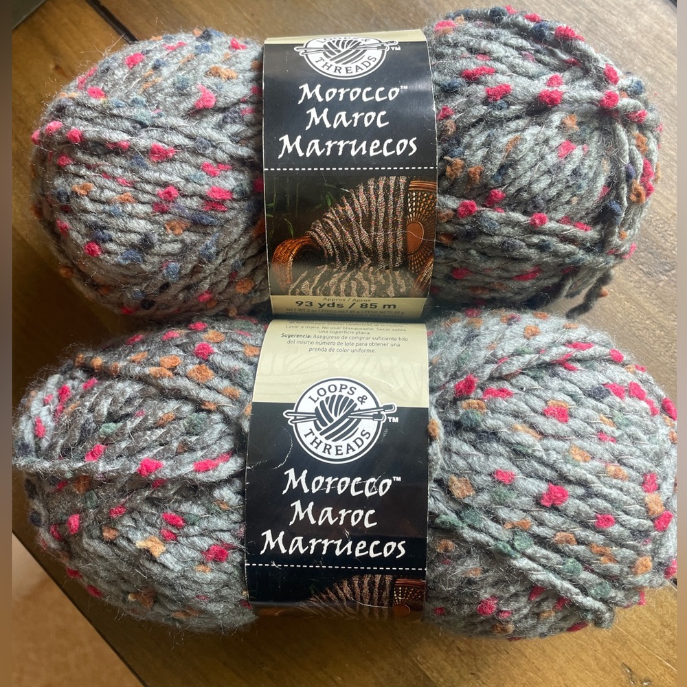 Loop & Threads Yarn - Flannel Color - 2 Skeins